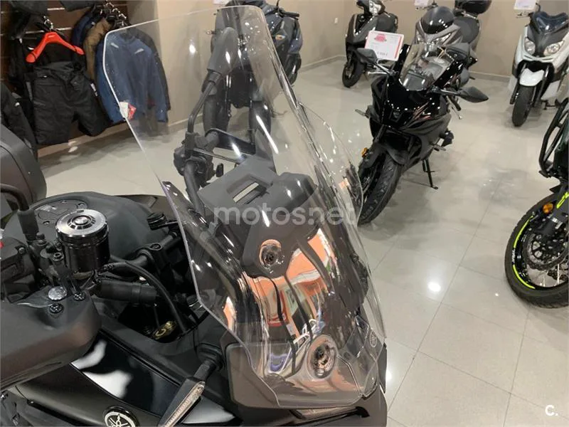 Yamaha Tracer 9 – Vista 10