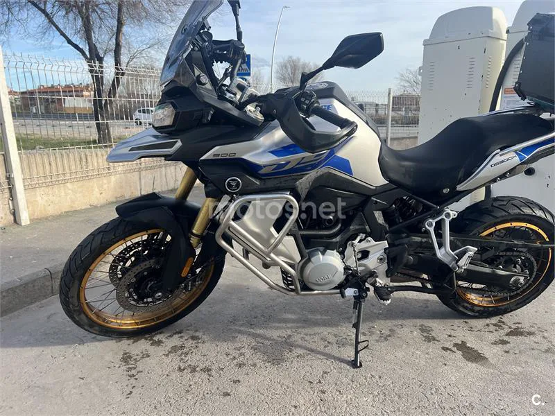 Voge 900DSX – Vista 15
