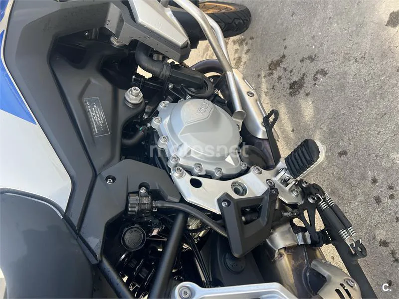 Voge 900DSX – Vista 4