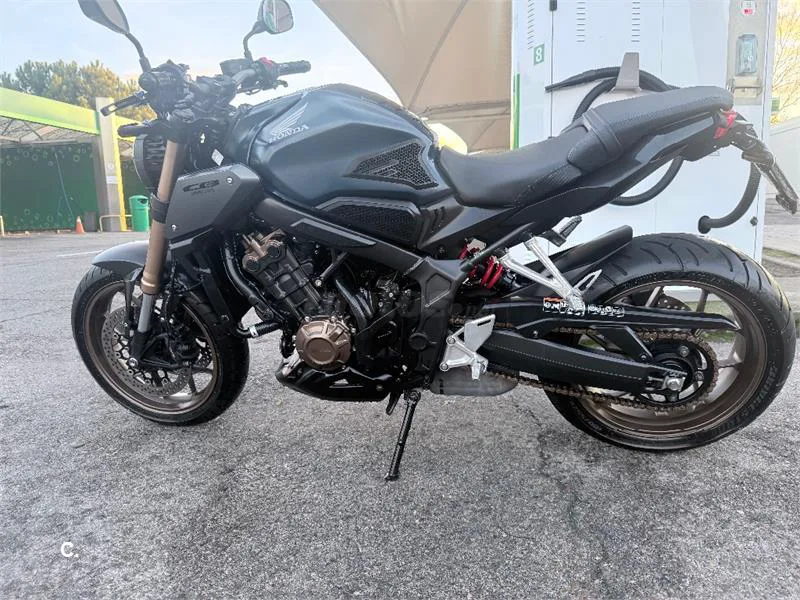 Honda CB 650 R – Vista 3