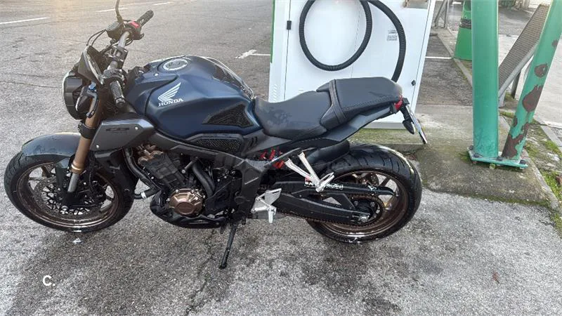 Honda CB 650 R – Vista 4