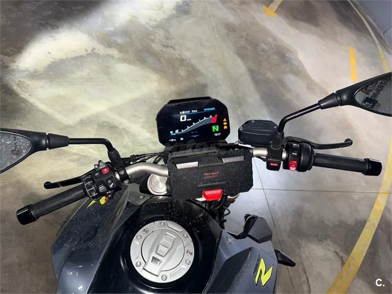 BMW F 900 R – Vista 4