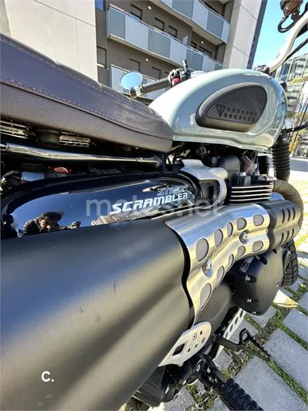 Triumph Scrambler 900 – Vista 2