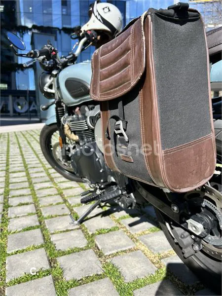 Triumph Scrambler 900 – Vista 7