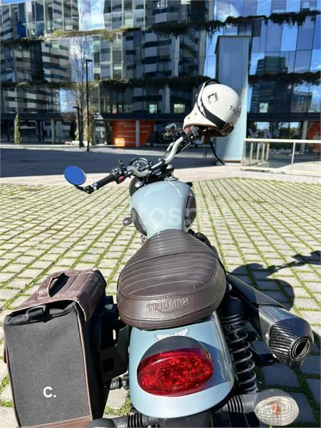 Triumph Scrambler 900 – Vista 8