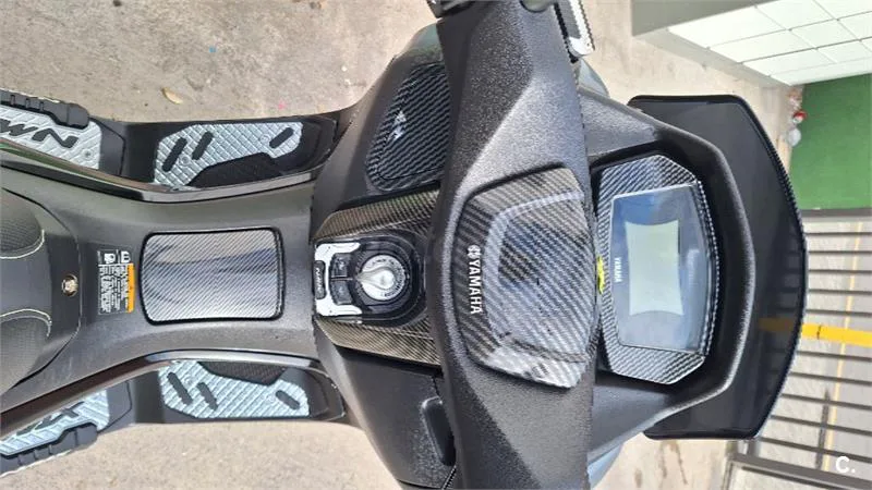 Yamaha NMAX – Vista 5