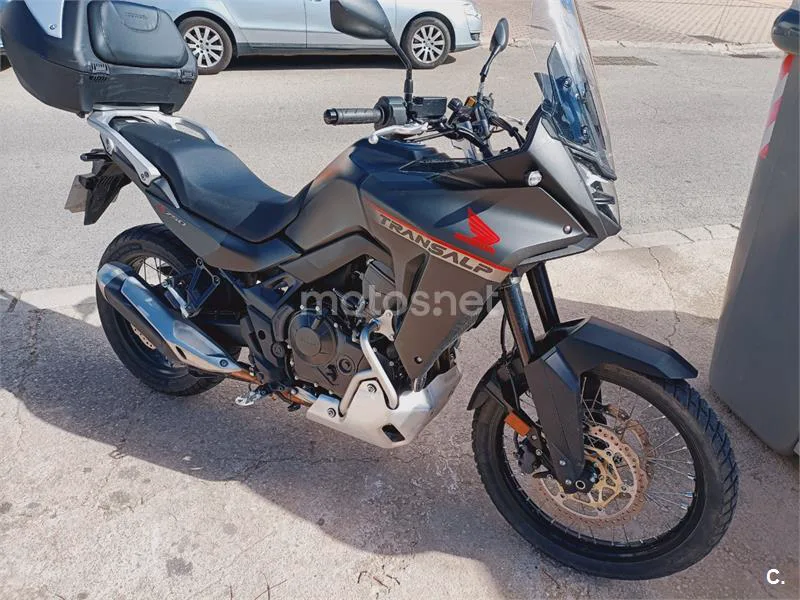 Honda XL 750 Transalp – Vista 8