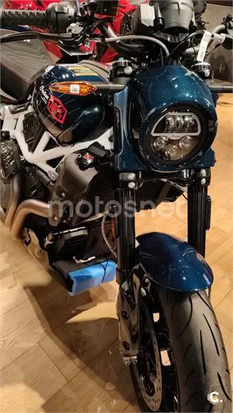 Indian FTR 1200 – Vista 5