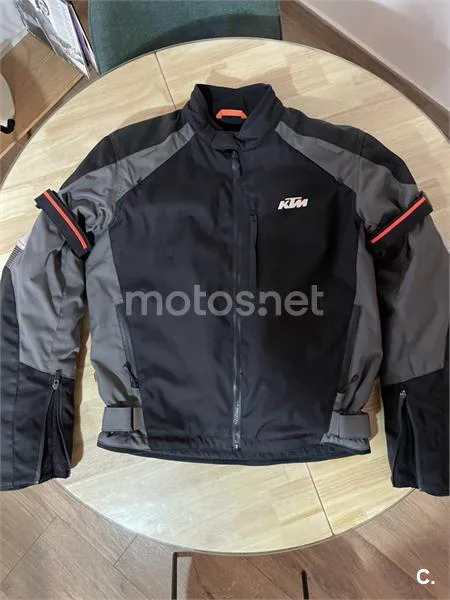 KTM 390 Duke – Vista 5