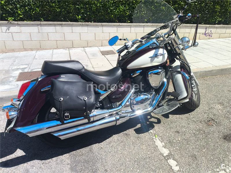 Suzuki Intruder C800C – Vista 7