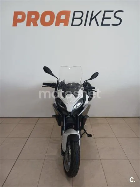 BMW F 900 XR - Vista 3