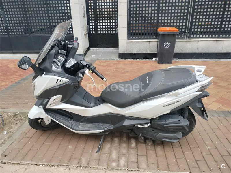 SYM Cruisym – Vista 4