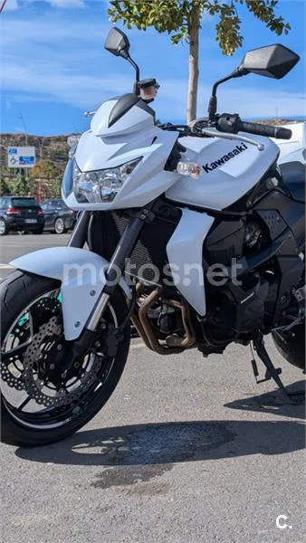 Kawasaki Z 750 – Vista 5