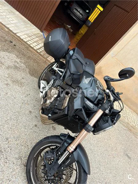 Honda CB 650 R – Vista 9