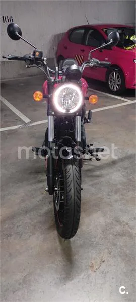 Royal Enfield Meteor 350 – Vista 3