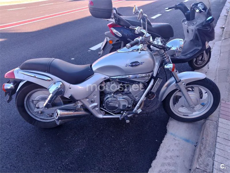 Kymco Venox 250 – Vista 2