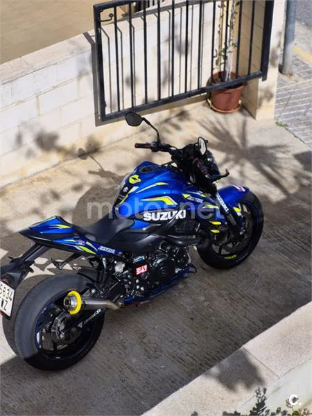 Suzuki GSX-S750 – Vista 10