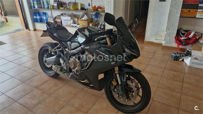 Honda CBR 650 R – Vista 2