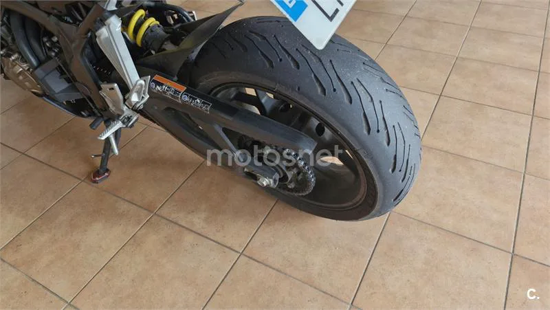 Honda CBR 650 R – Vista 9