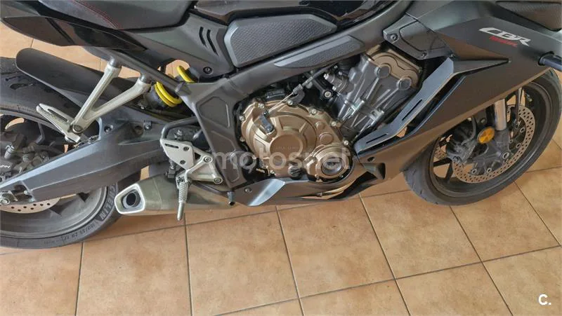 Honda CBR 650 R – Vista 10