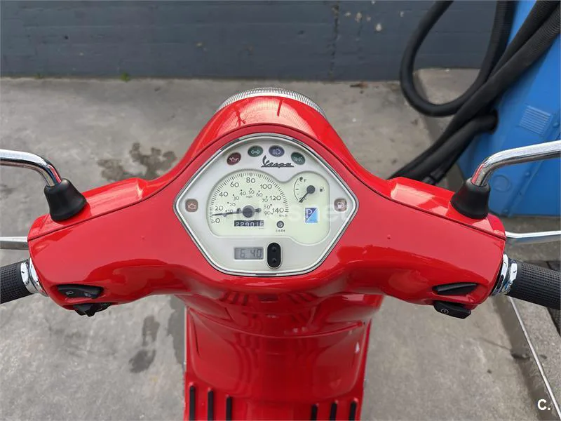 Vespa LXV 125 ie – Vista 3
