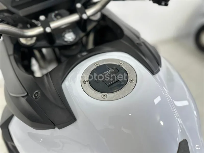 Suzuki V-Strom 650 – Vista 15