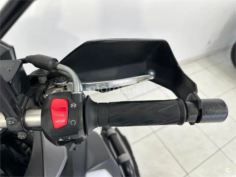 Suzuki V-Strom 650 – Vista 16