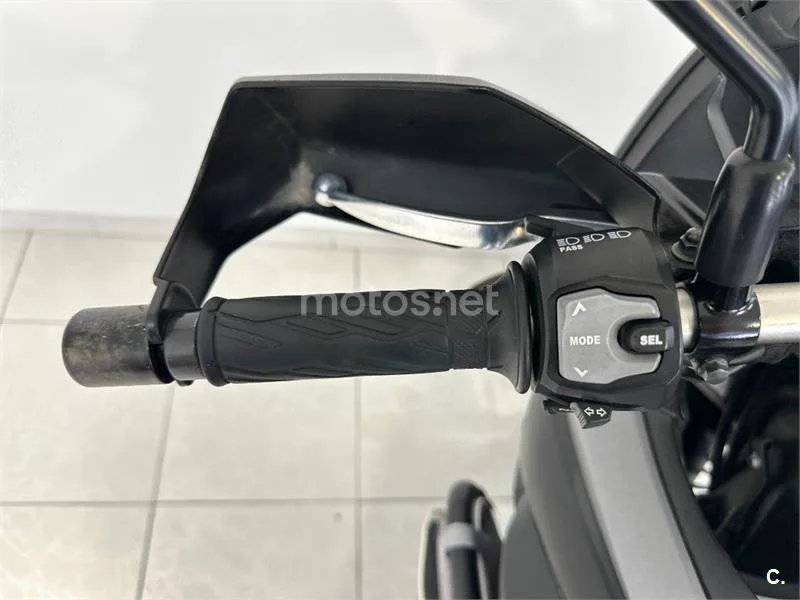Suzuki V-Strom 650 – Vista 17