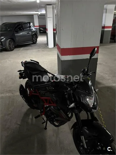 Benelli BN 125 – Vista 4