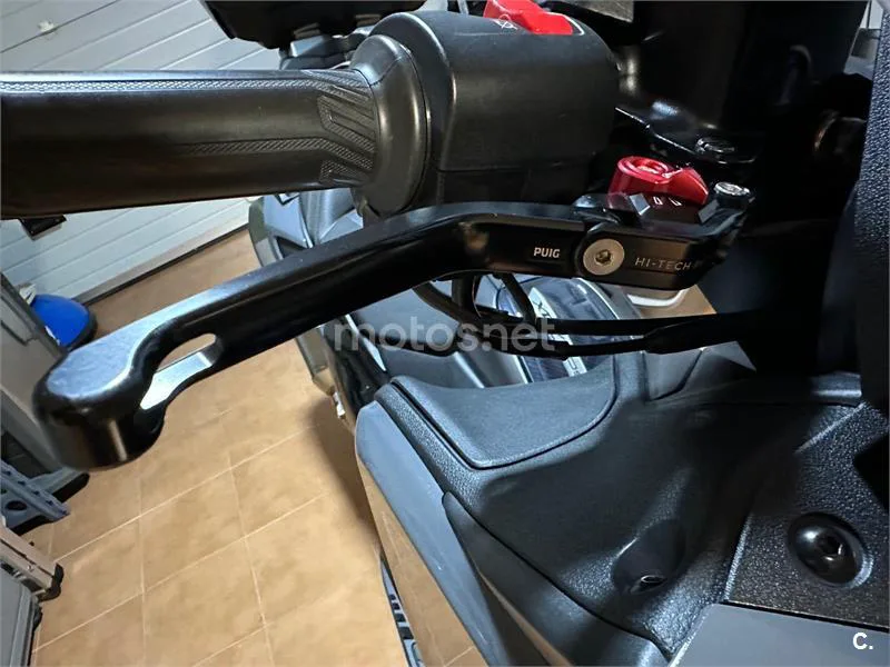 Yamaha TMAX 560 – Vista 8