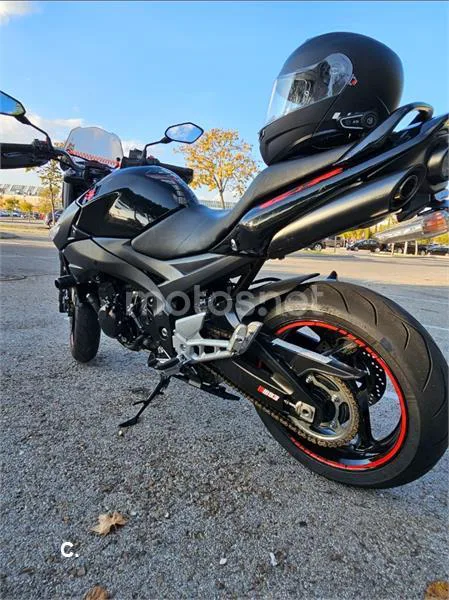 Suzuki GSR 600 – Vista 5