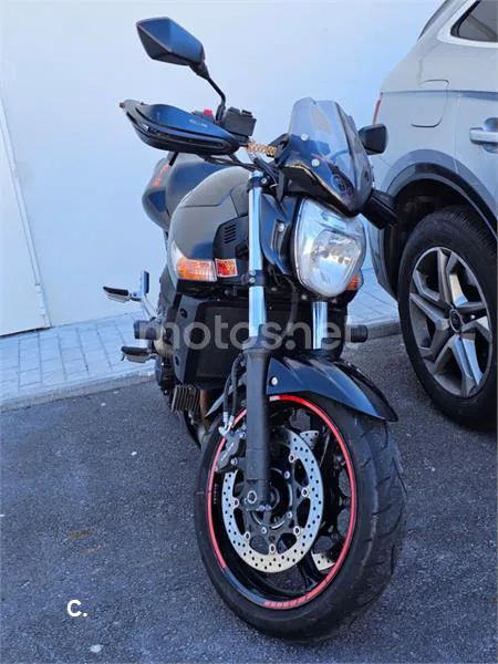 Suzuki GSR 600 – Vista 6