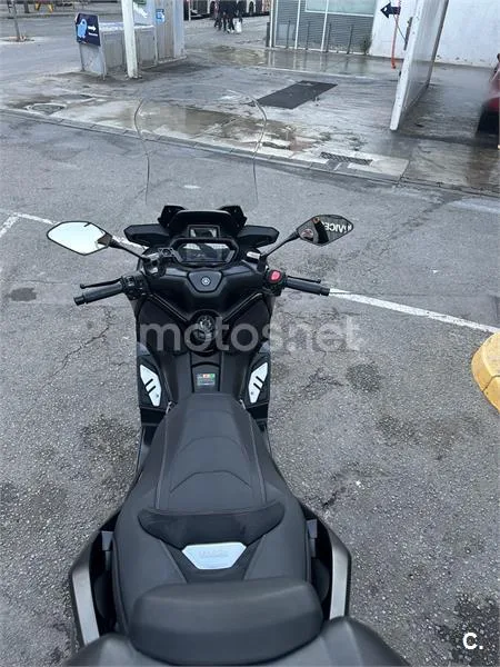 Yamaha XMAX 300 – Vista 4