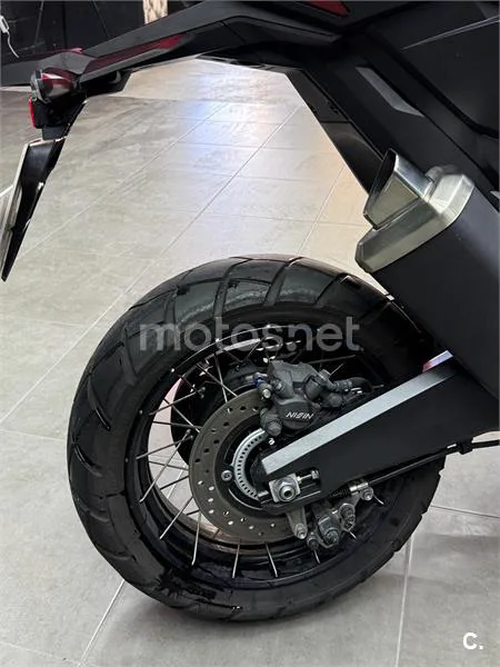 Honda X-ADV – Vista 10