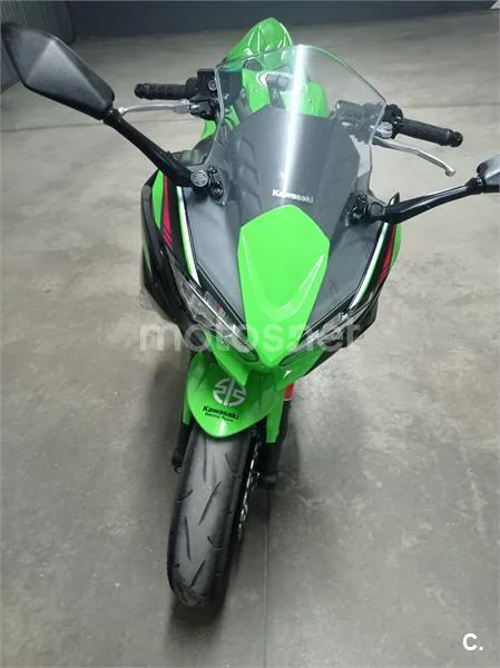 Kawasaki Ninja 650 – Vista 7