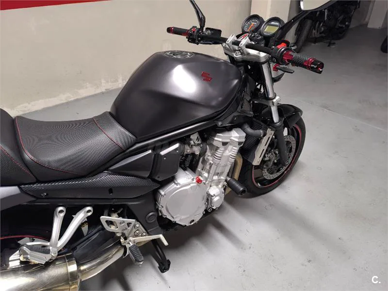 Suzuki Bandit 650 – Vista 6