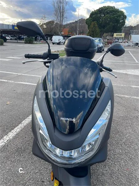 Honda PCX 125 – Vista 5