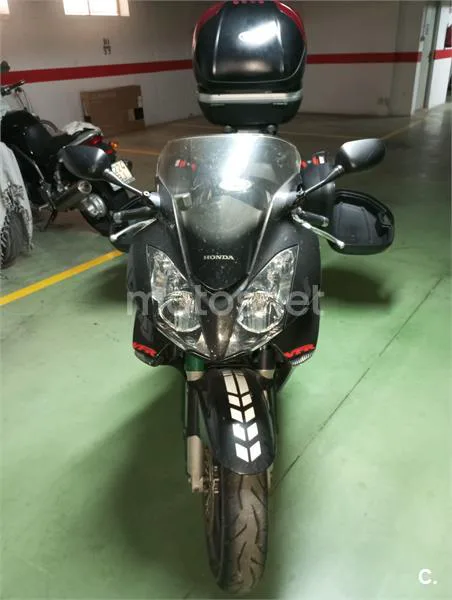 Honda VFR 800 FI – Vista 3