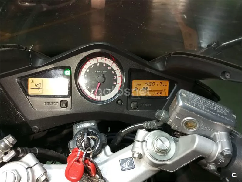 Honda VFR 800 FI – Vista 8