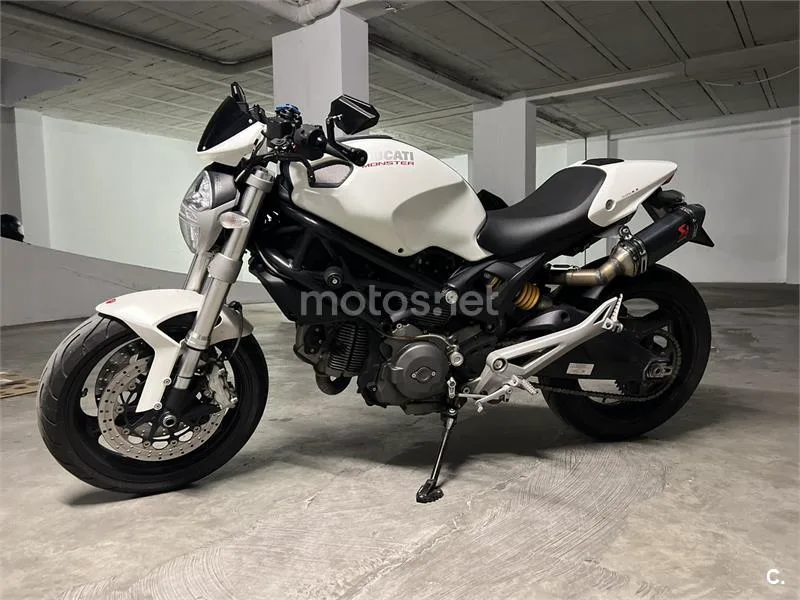 Ducati Monster 696 – Vista 4
