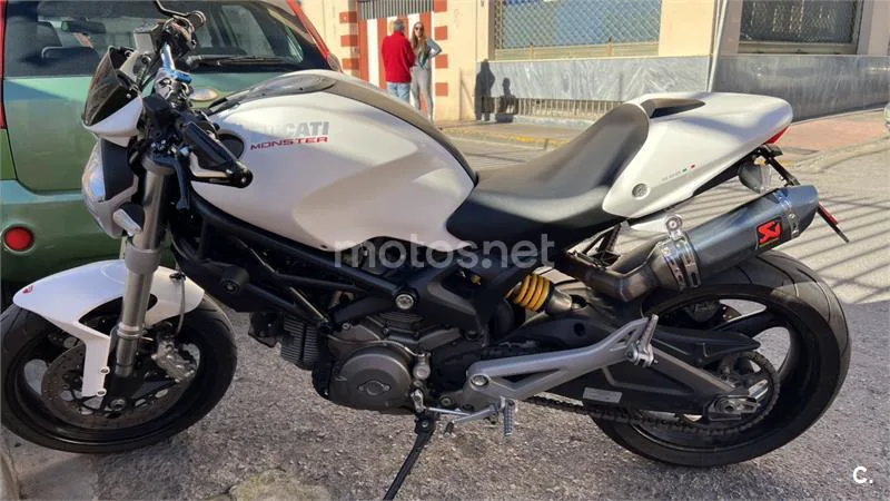 Ducati Monster 696 – Vista 7