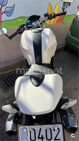 Ducati Monster 696 – Vista 8