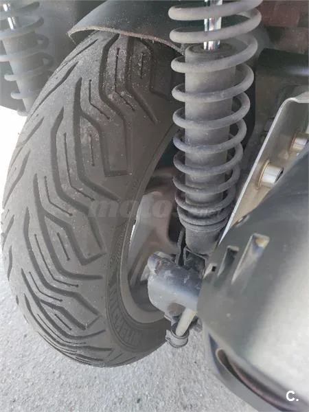 Kymco Xciting S 400 – Vista 4