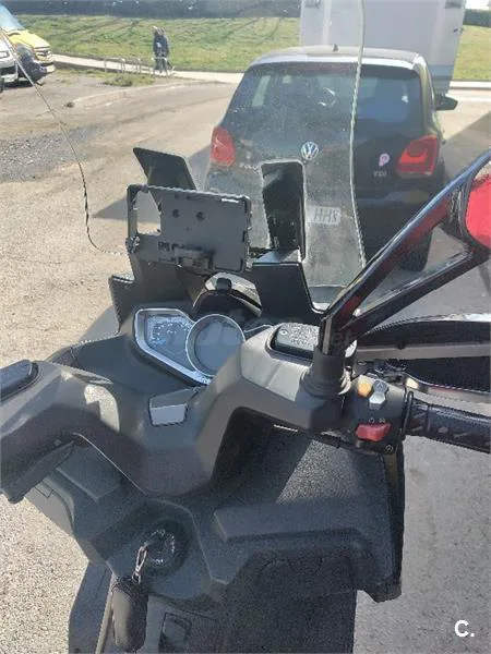 Kymco Xciting S 400 – Vista 6