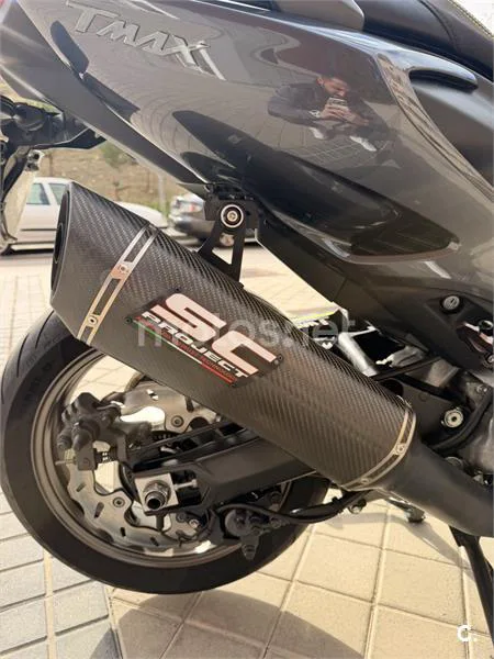 Yamaha TMAX 560 – Vista 4