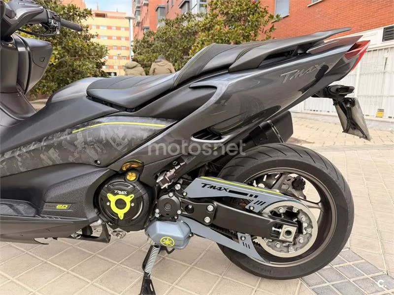 Yamaha TMAX 560 – Vista 9