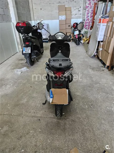 Piaggio LIBERTY – Vista 3