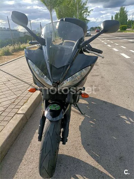 Yamaha FZ6 S S2 – Vista 4