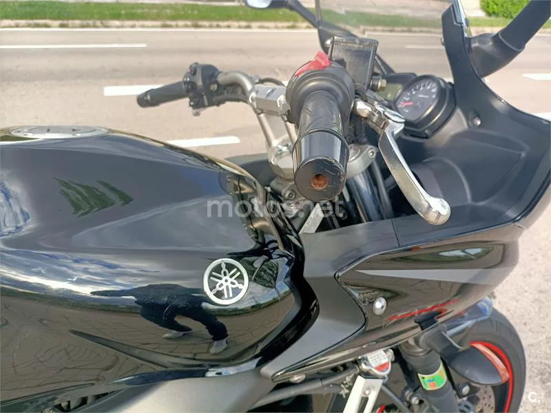 Yamaha FZ6 S S2 – Vista 7