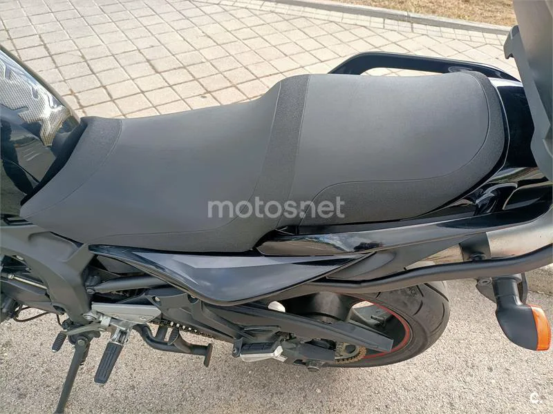 Yamaha FZ6 S S2 – Vista 10